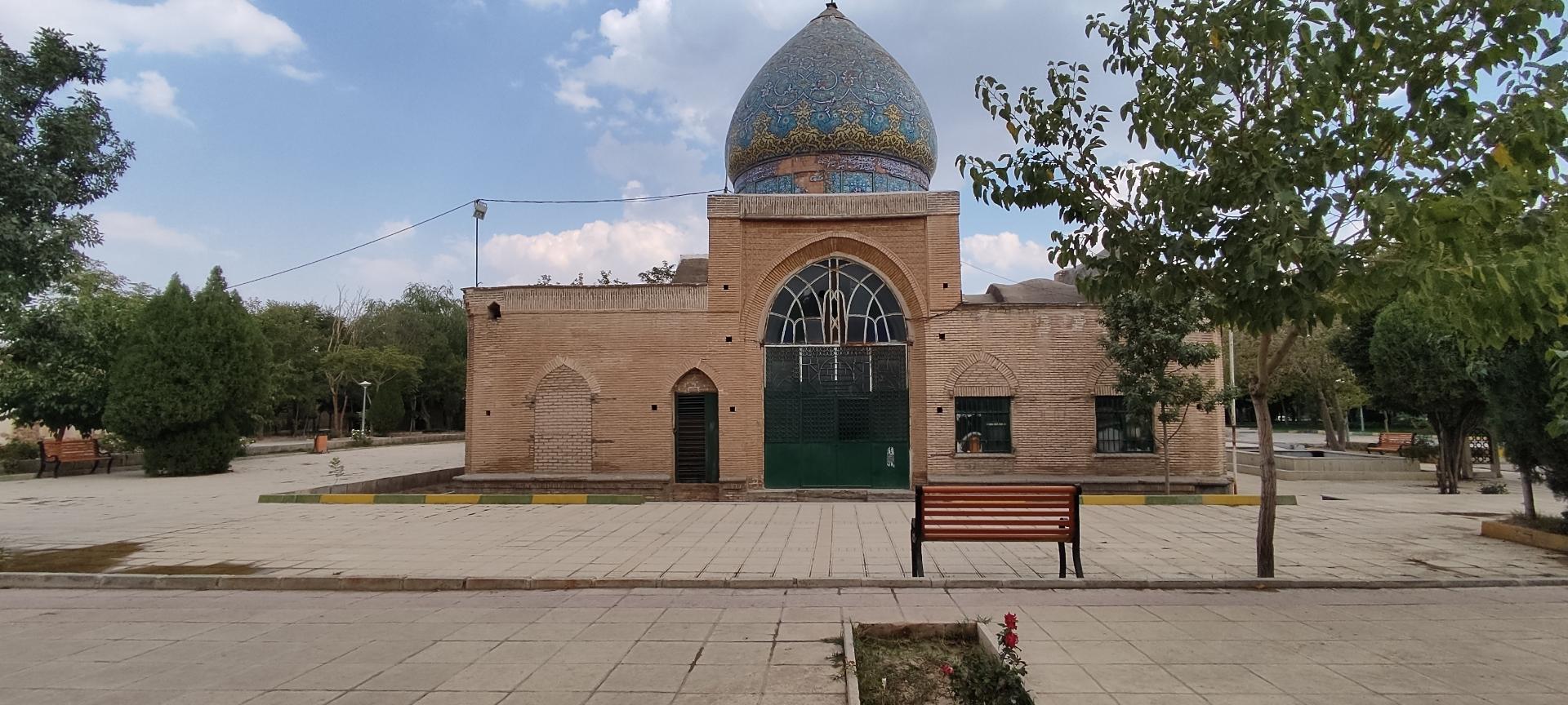 عکس مقبره آقا نورالدین عراقی