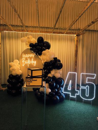 عکس باغ تالار پارادایس