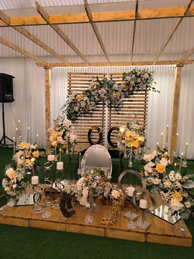 عکس باغ تالار پارادایس