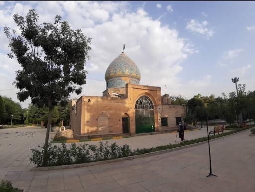 عکس مقبره آقا نورالدین عراقی