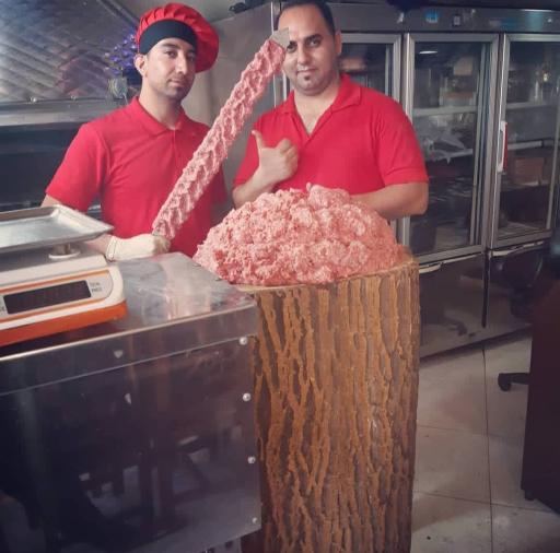 عکس رستوران‌ جوجه‌ طلایی