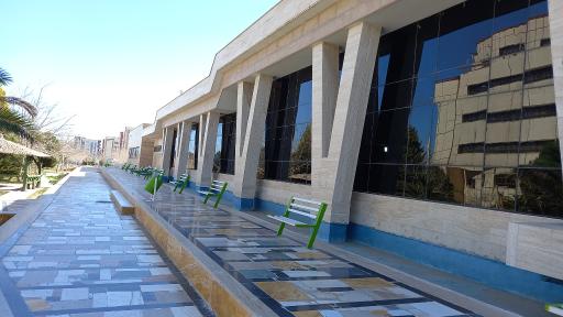 عکس سلف سرویس مرکزی دانشگاه