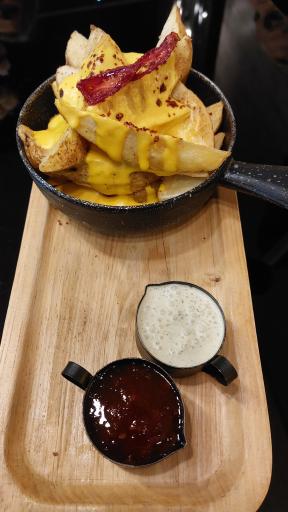 عکس کافه ماموت