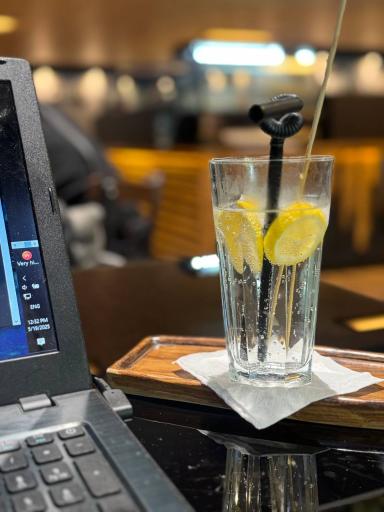 عکس کافه ماموت