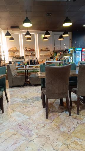 عکس رستوران فست فود کاج