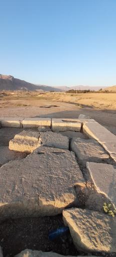 عکس آرامگاه نیمه کاره کمبوجیه دوم