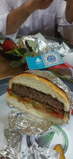 عکس رستوران فست فود کاج