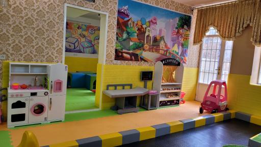 عکس خانه بازی ریزه میزه