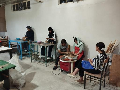 عکس کارگاه نجاری و سفالگری حسین پور 