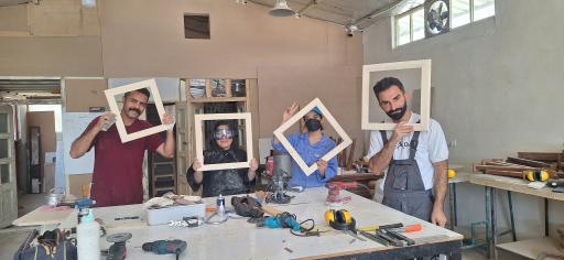 عکس کارگاه نجاری و سفالگری حسین پور 