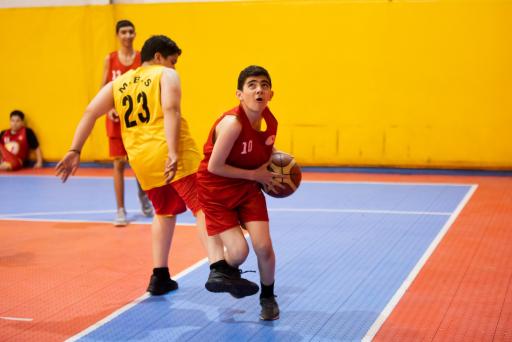 عکس سالن ورزشی نسیم