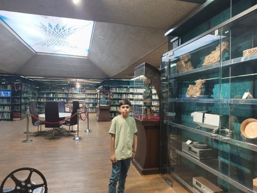 عکس موزه برج آزادی (تالار کهن)