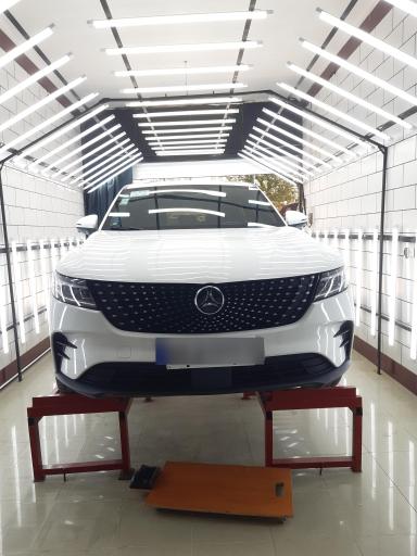 عکس رنگ یاب