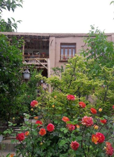 عکس اقامتگاه بومگردی چنارستان دررود