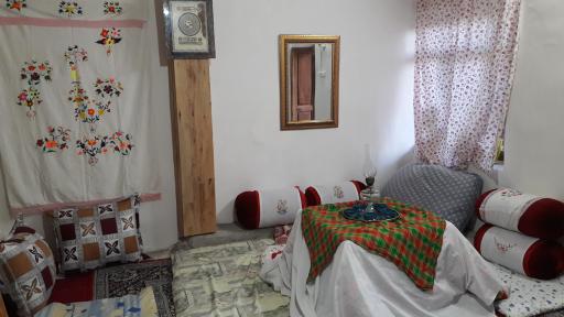 عکس اقامتگاه بومگردی چنارستان دررود