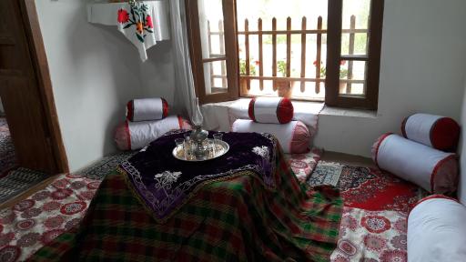 عکس اقامتگاه بومگردی چنارستان دررود