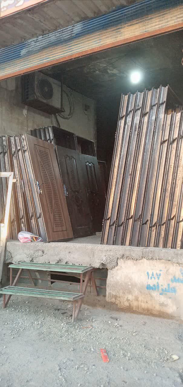 عکس کارخانه تولید درب ضد سرقت و انواع درب داخلی