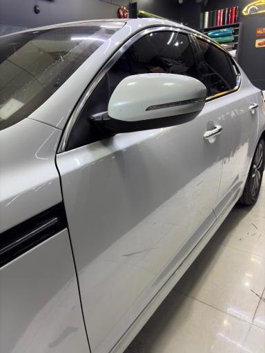 عکس شیشه دودی اتووکس