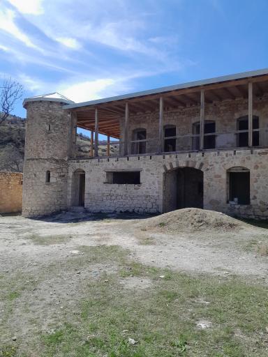 عکس عمارت طومانیاس