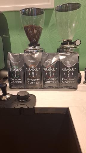 عکس فروشگاه قهوه فینیکس