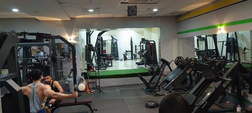 عکس باشگاه بدنسازی کربن 