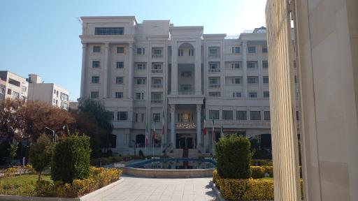 عکس مجتمع شهدای سلامت دانشگاه علوم پزشکی