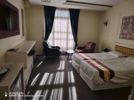 عکس مجتمع شهدای سلامت دانشگاه علوم پزشکی