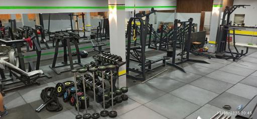 عکس باشگاه بدنسازی کربن 