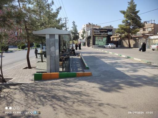 عکس ایستگاه اتوبوس چهارراه شهید ستاری