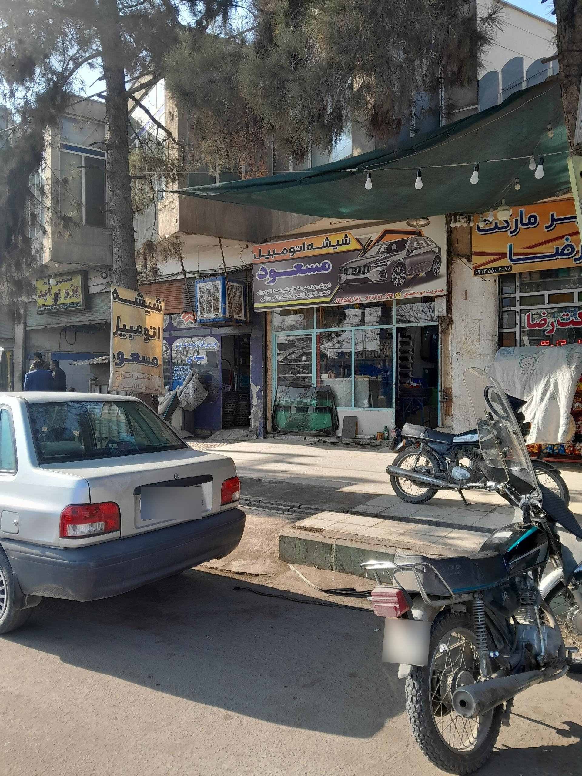 عکس شیشه اتومبیل مسعود