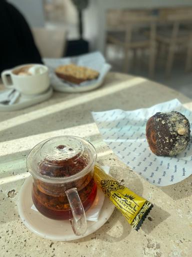 کافه بیکری بن پن