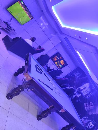 کافه گیم و باشگاه بیلیارد شاراستار 