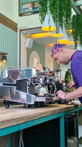 عکس کافه مجی