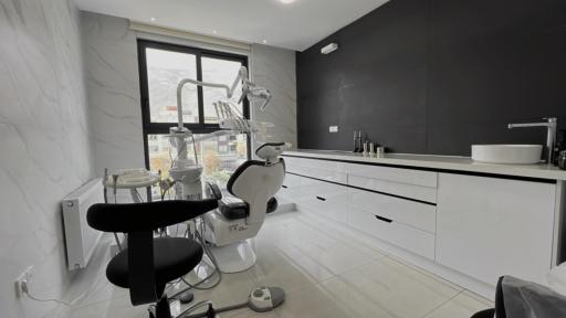 دندانپزشکی دکتر سپیده عاشوری