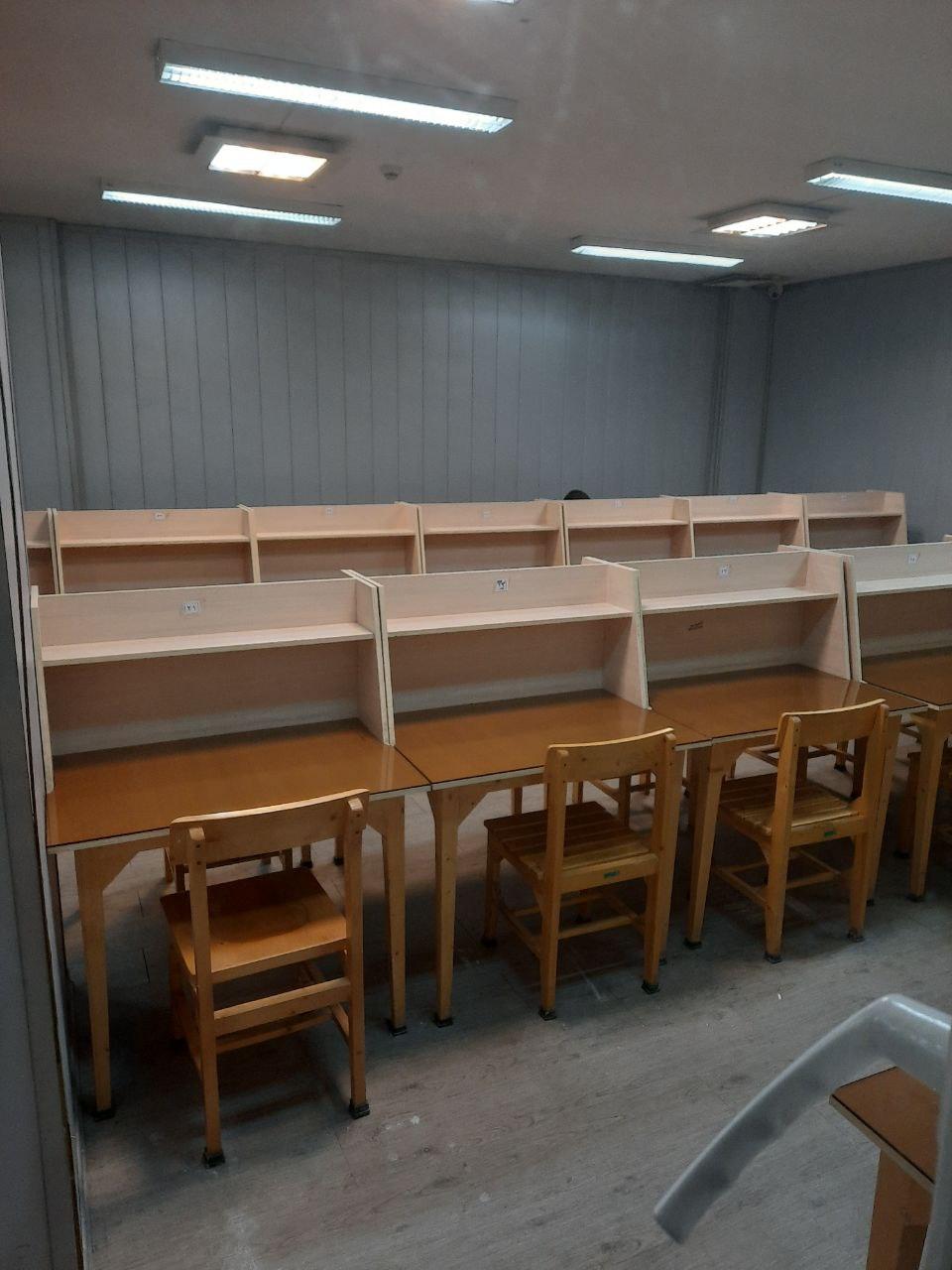 عکس کتابخانه دکتر معتمد نژاد