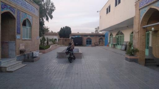 عکس مسجد الحسینی