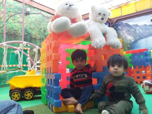 عکس خانه بازی و خلاقیت کودک برتر