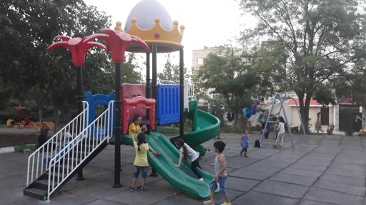 عکس پارک بازی کودکان