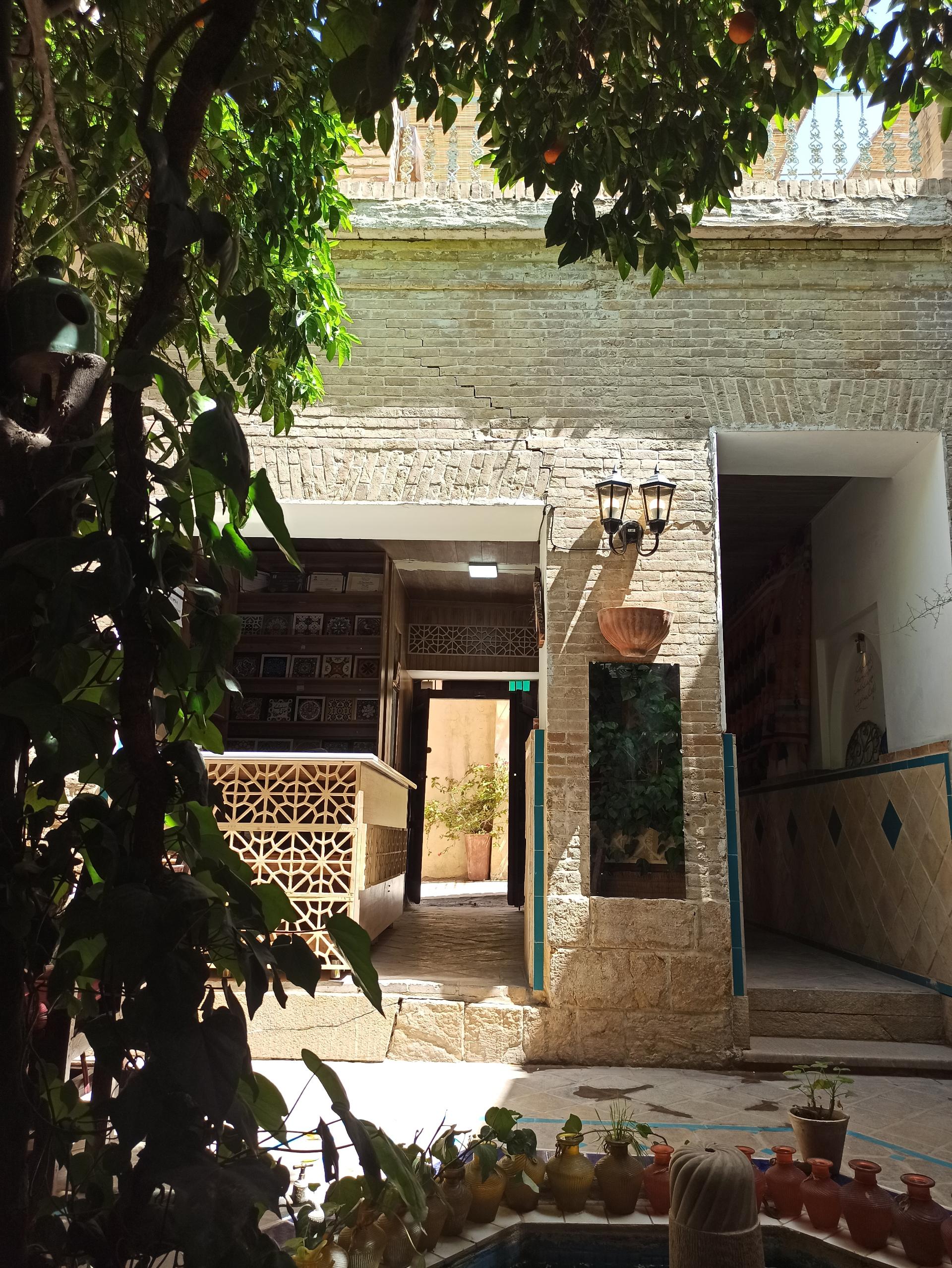 عکس خوان سرای هوبره۲