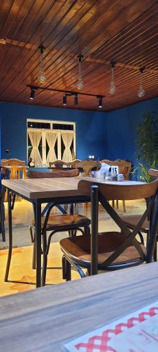 عکس رستوران جواهر