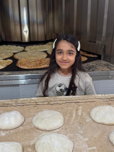 عکس مجتمع نان سنگک و بربری آپادانا