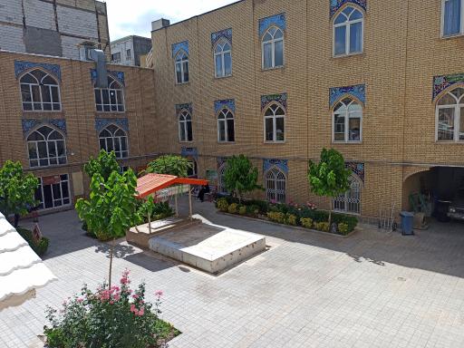 عکس مدرسه علمیه امام باقر علیه السلام