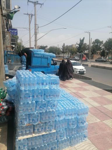 عکس پخش آب معدنی و آب اشامیدنی