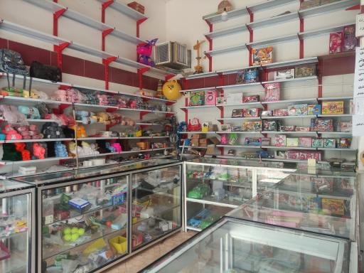 عکس اوازم التحریر و اسباب بازی پیروزی