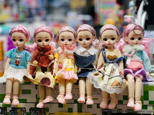 عکس پخش اسباب بازی میلاد