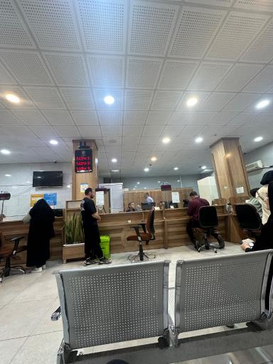 بانک ملی ایران شعبه چهارراه دشتستان کد ۳۰۰۵