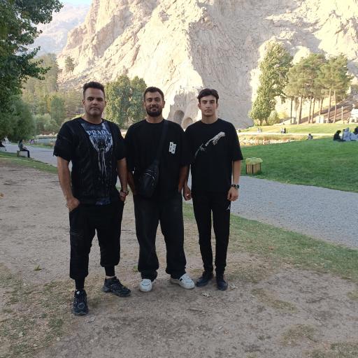 عکس کتیبه‌های سنگی طاق بستان