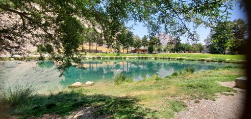 عکس کتیبه‌های سنگی طاق بستان