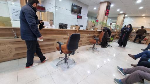 عکس بانک ملی ایران شعبه چهارراه دشتستان کد ۳۰۰۵