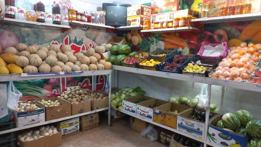 عکس میوه فروشی فصل